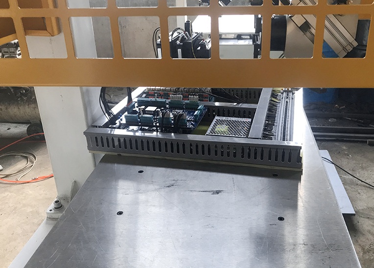 磨床桁架机械手